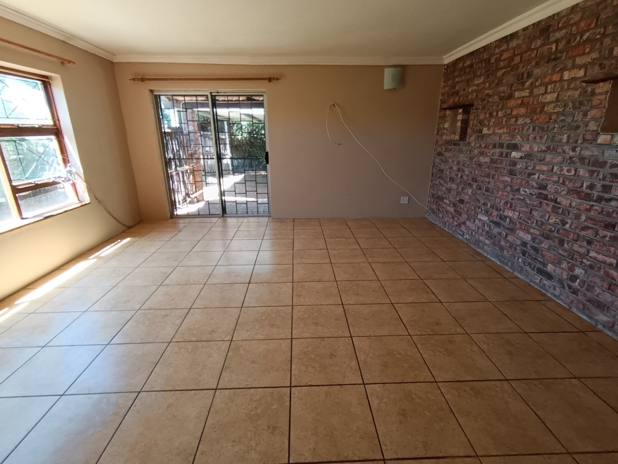 4 Bedroom Property for Sale in C Place Eastern Cape